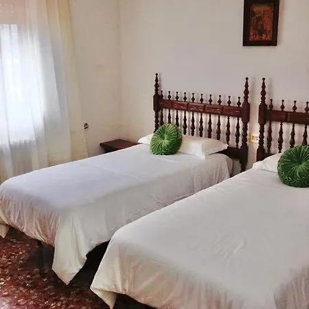 Alojamiento La Dehesilla Tatil Evi *