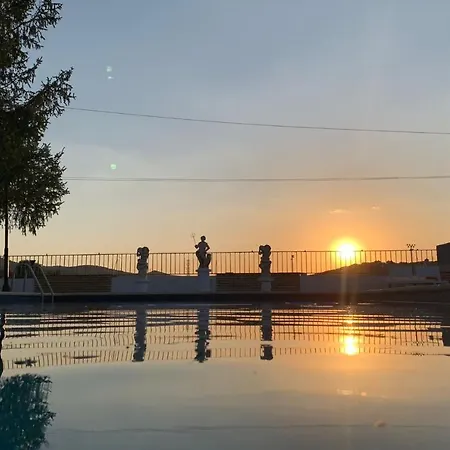 Alojamiento La Dehesilla Tatil Evi *